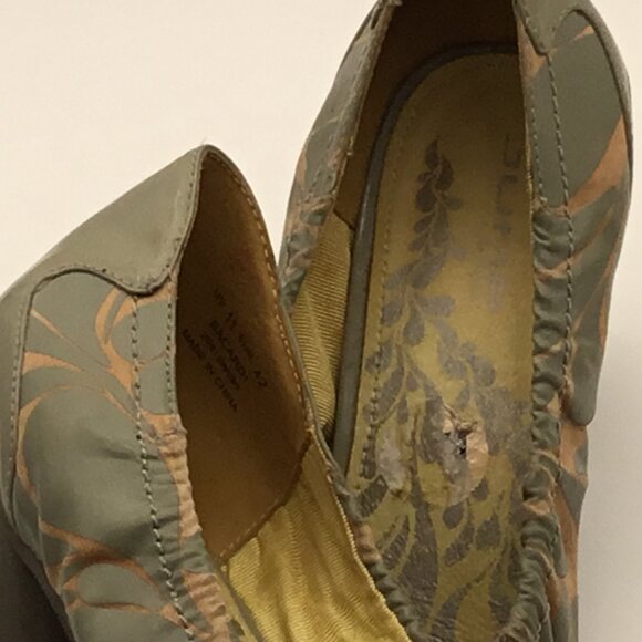 JUMP for the People Shoe - Picture 6 of 6